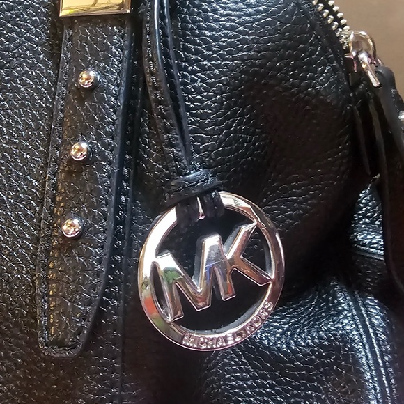 Michael Kor’s Handbag - Picture 2 of 10